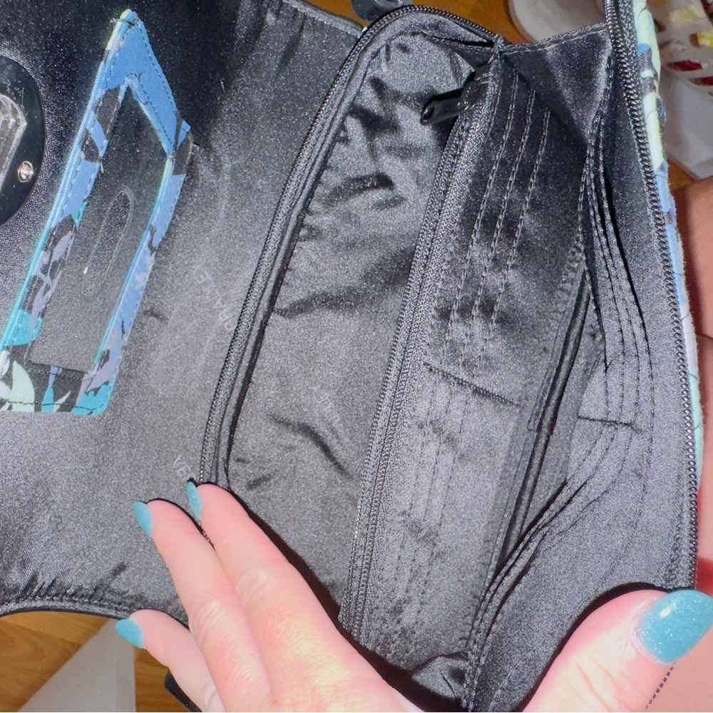 Vera Bradley Camoflora Small Crossbody Purse - Picture 9 of 9